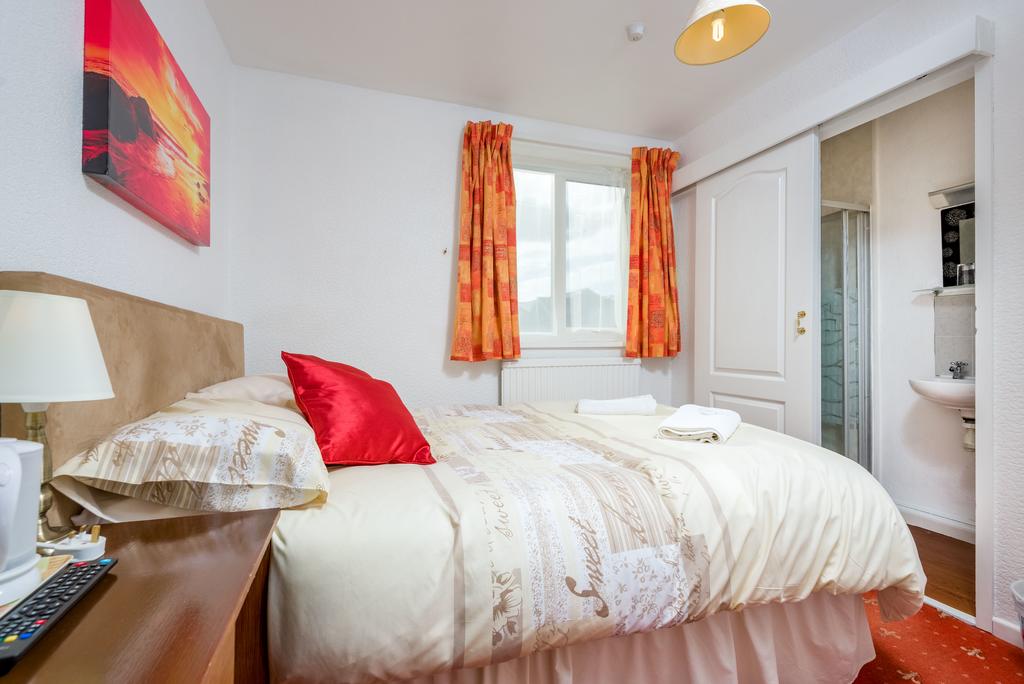 The Holmeleigh Hotel - Guest house