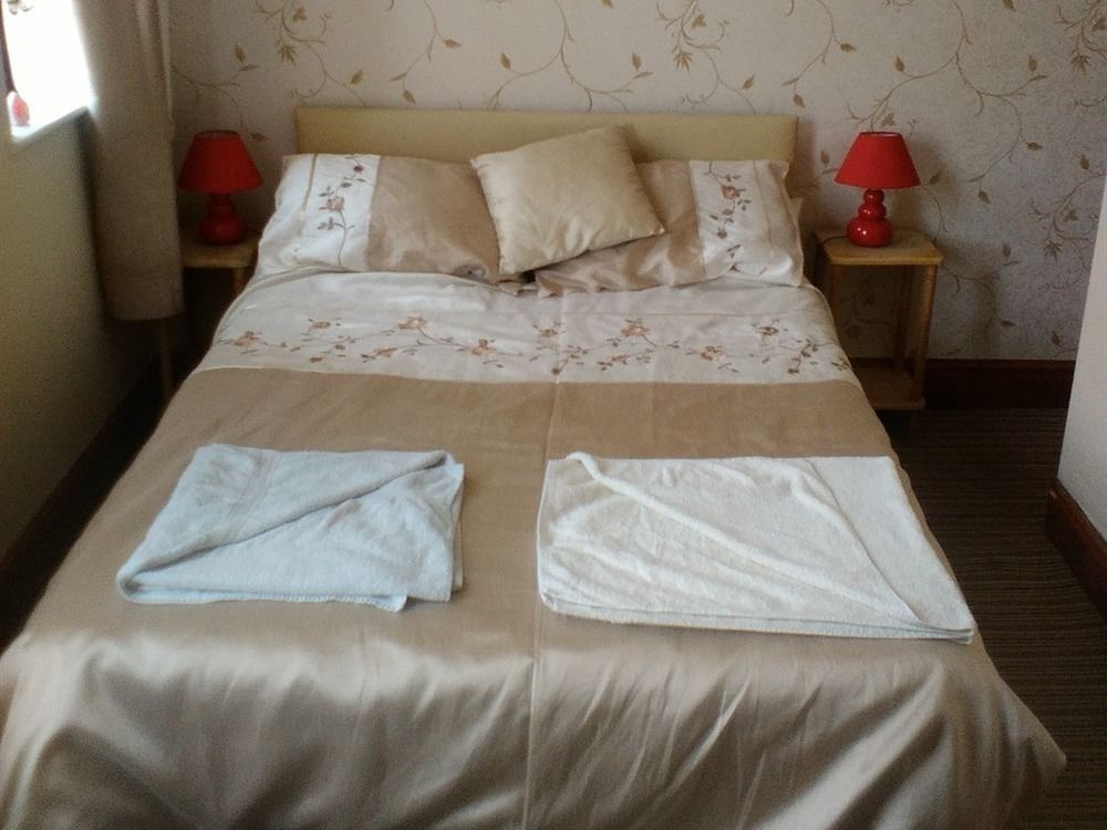 Edward Hotel