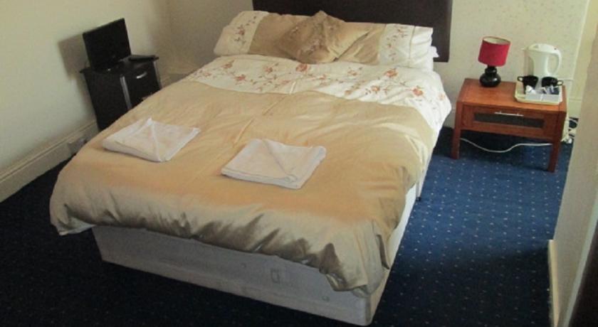 Edward Hotel