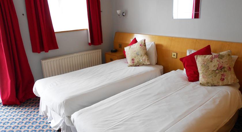 Salterns Harbourside Hotel