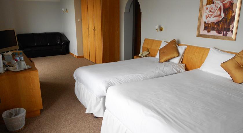 Salterns Harbourside Hotel