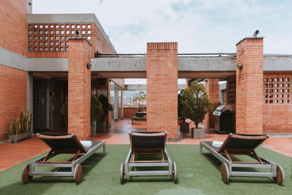 Travelers Apartamentos & Suites Orange Medellin