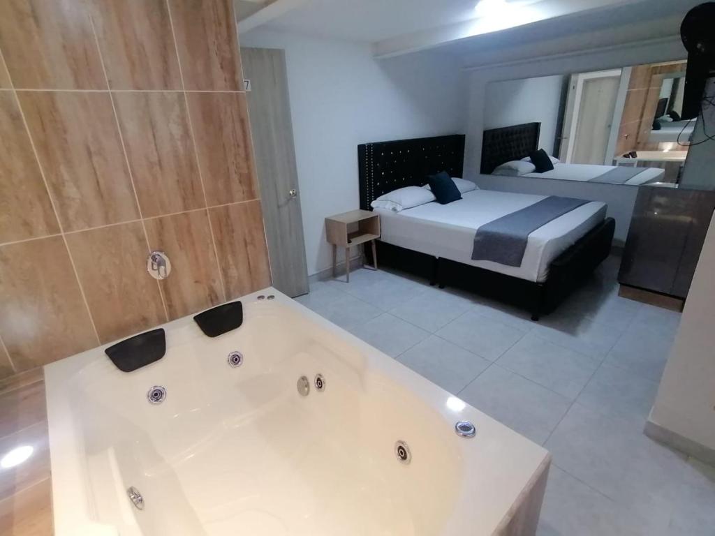 Hotel Ayenda Urbano 70 1260