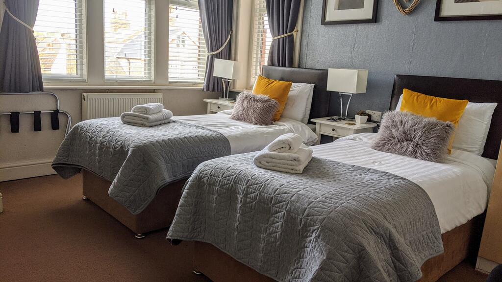 Ebor Lodge