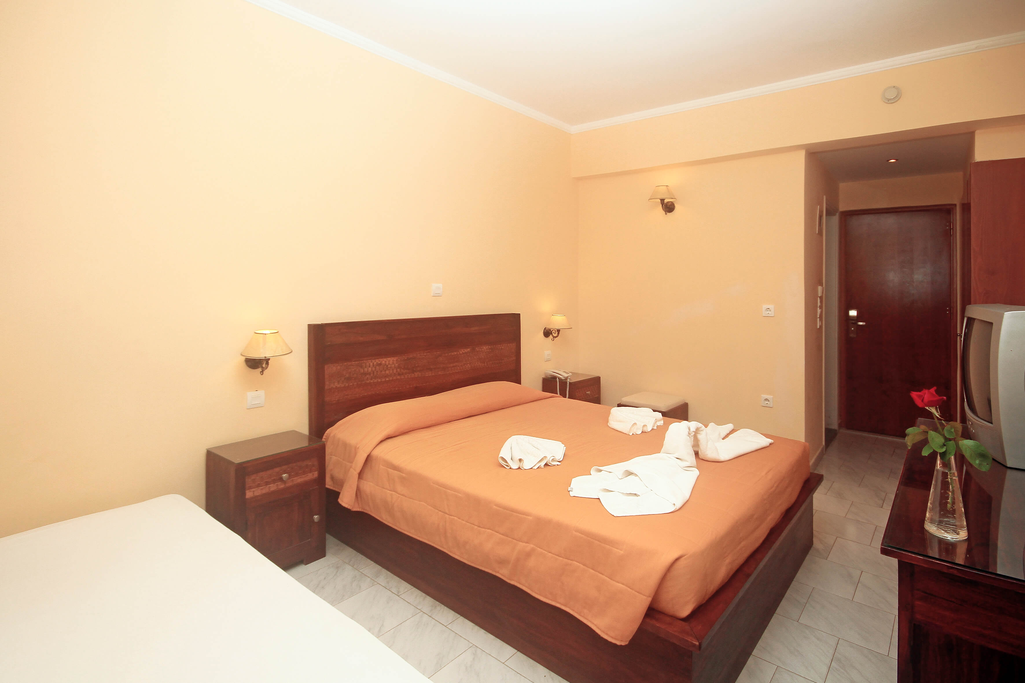 Roselands Hotel Bungalows