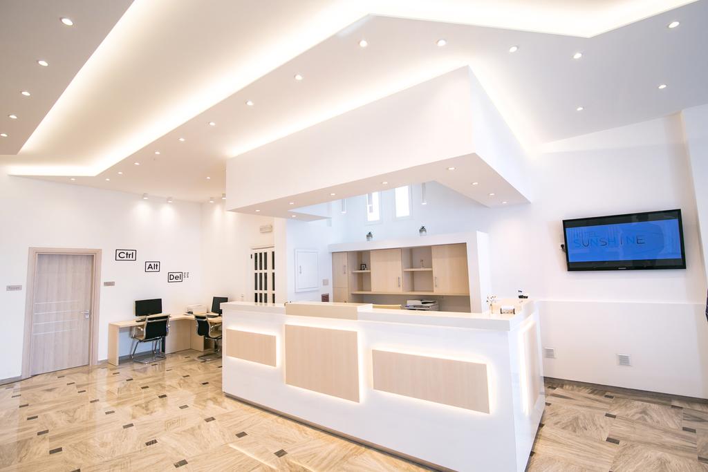 Sunshine Hotel