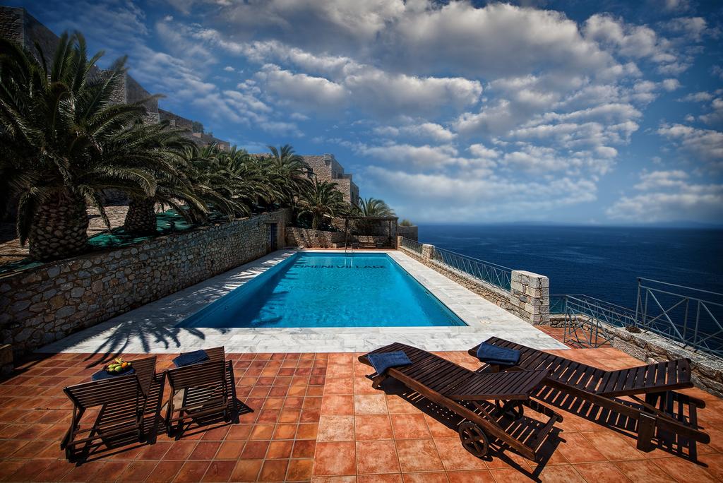 Limeni Village Hotel
