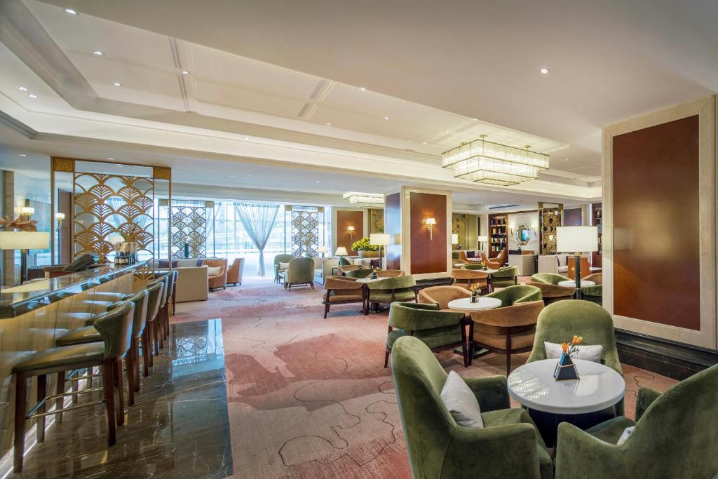 Yun-Zen Jinling World Trade Plaza Hotel