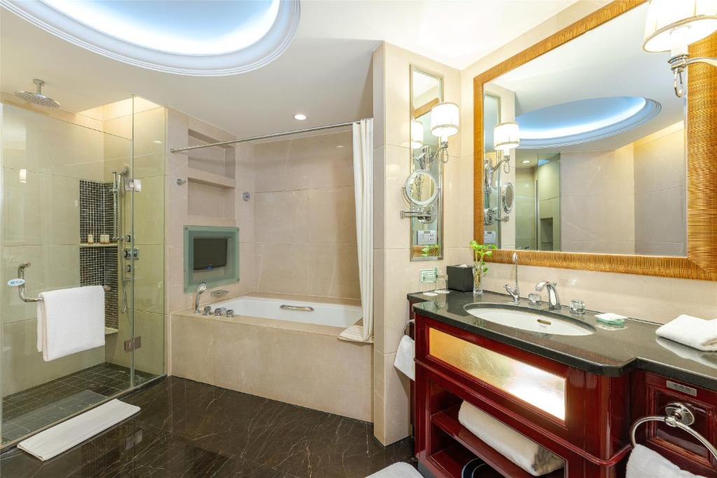 Yun-Zen Jinling World Trade Plaza Hotel