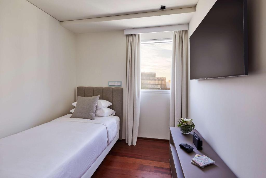 Hyatt Regency Madrid Residences