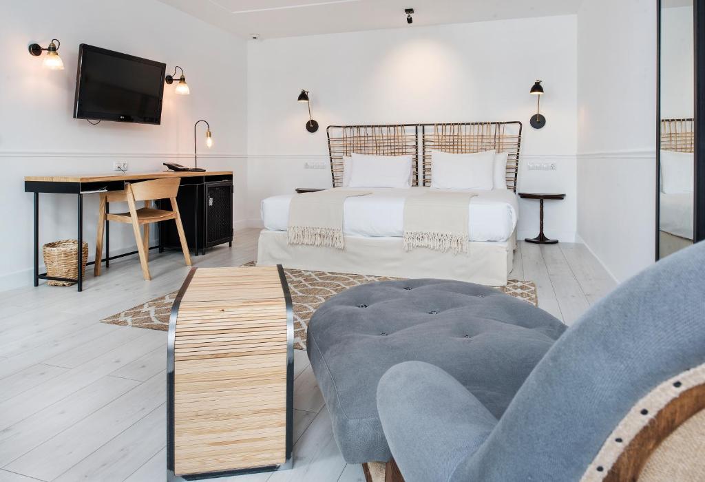 7 Islas Hotel (Formerly Sieteislas)