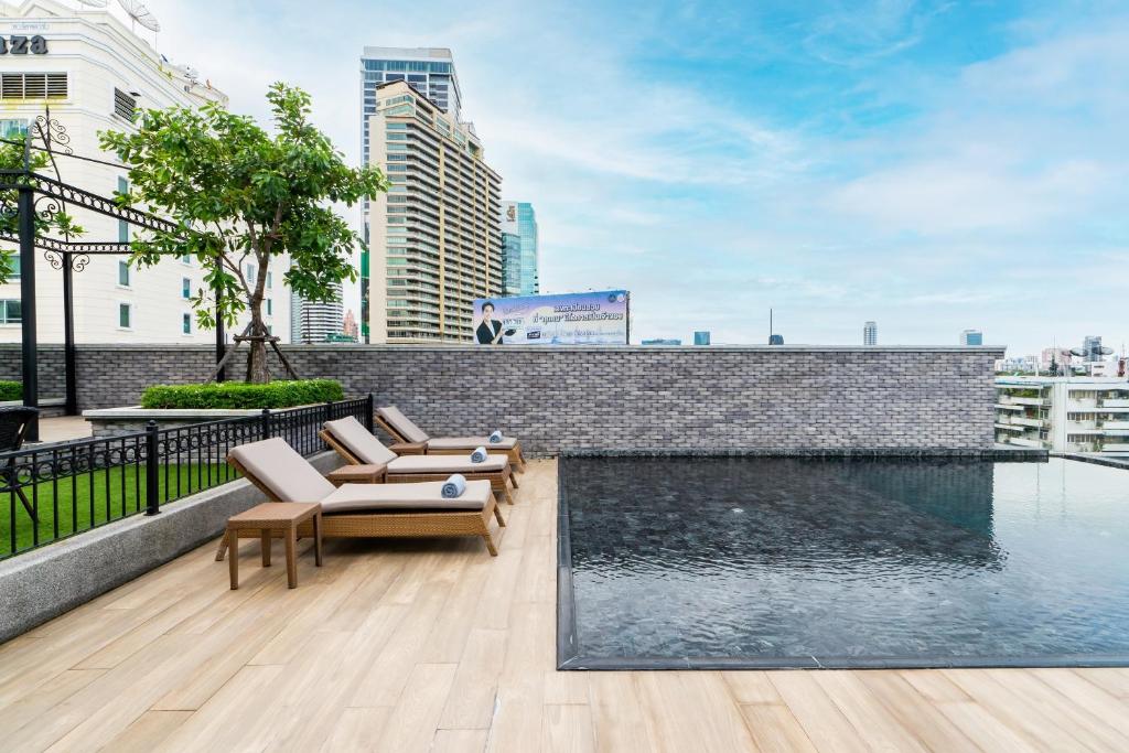 The Coach Hotel Sukhumvit 14 Bangkok by Compass Hospitality