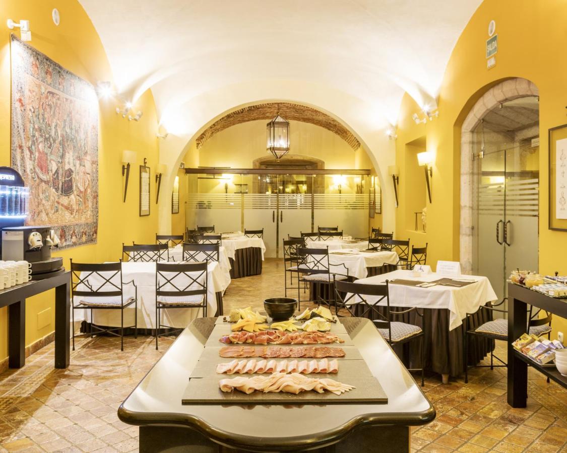 Hotel ILUNION Merida Palace
