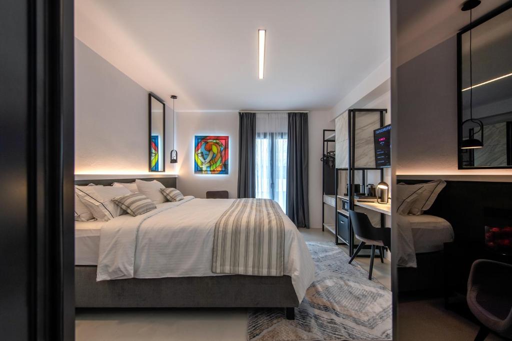 Central Boutique Hotel by Naoussa Hills