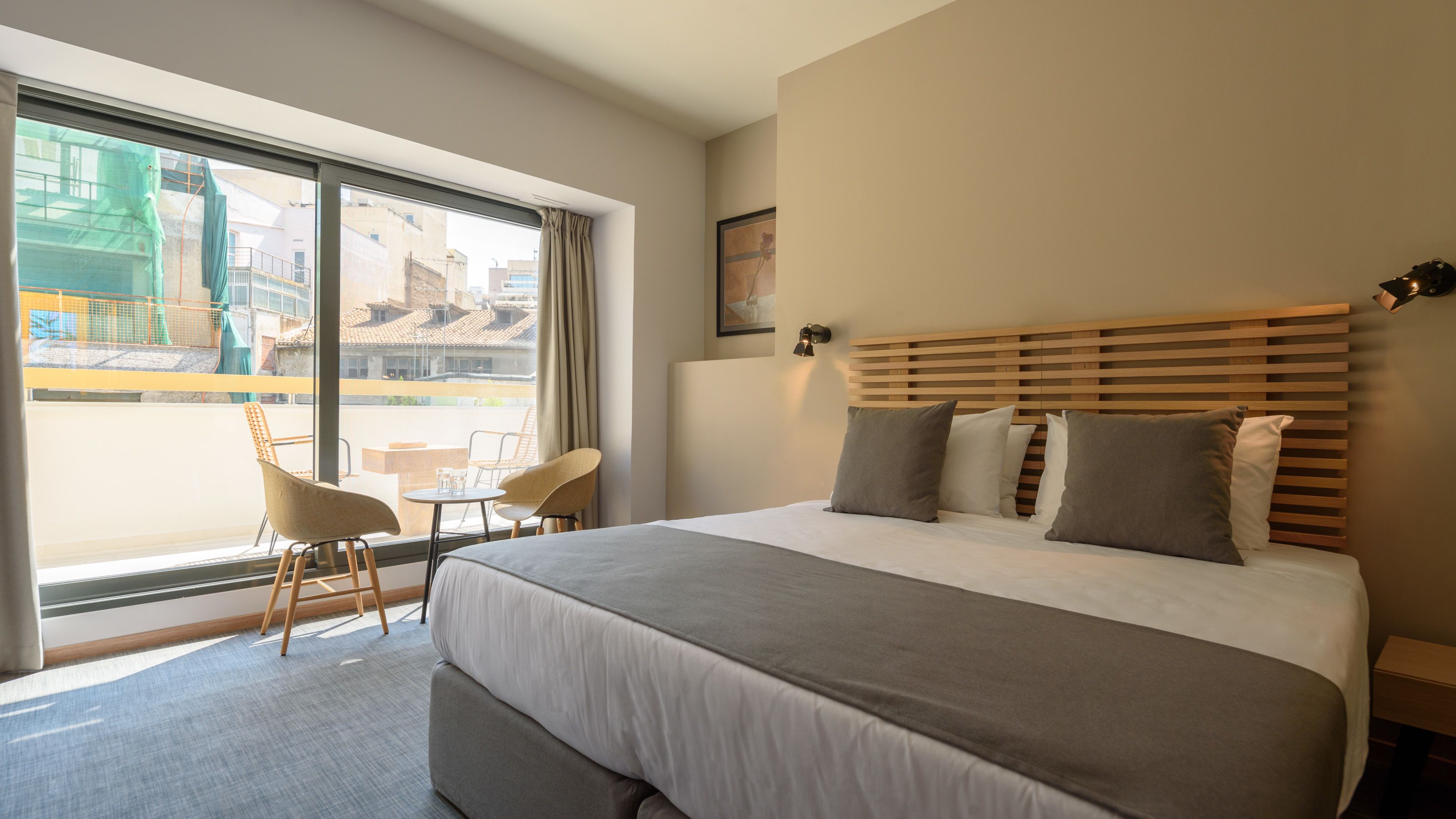 Fos DownTown Suites
