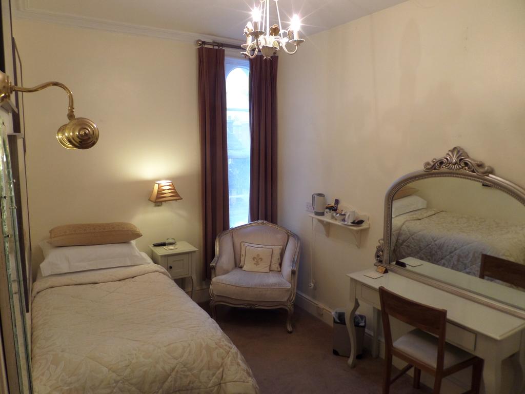 Bentley Tower Hotel