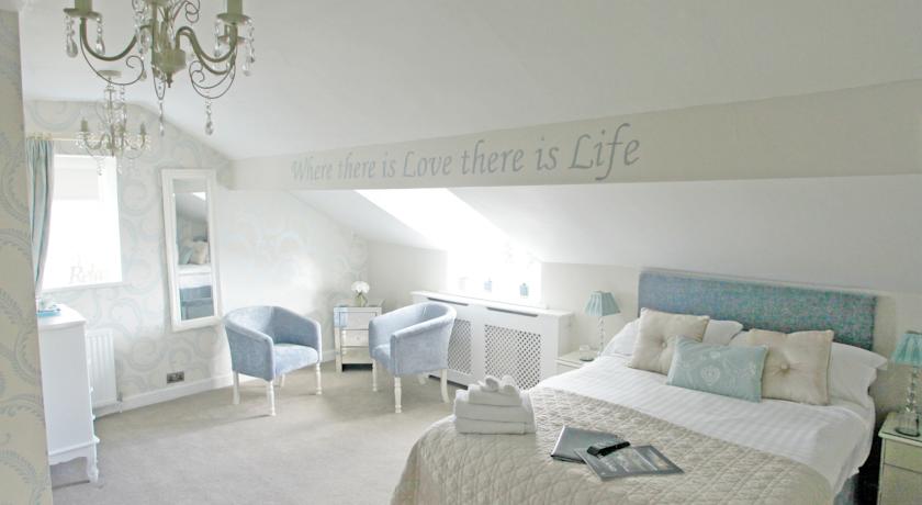 Holly Lodge Guest House