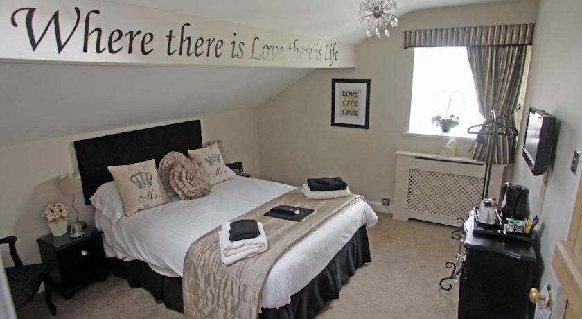 Holly Lodge Guest House