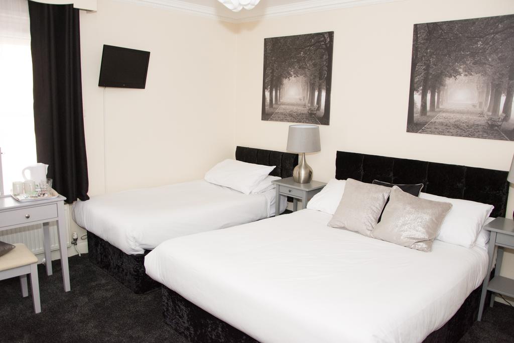 Castle Park Hotel