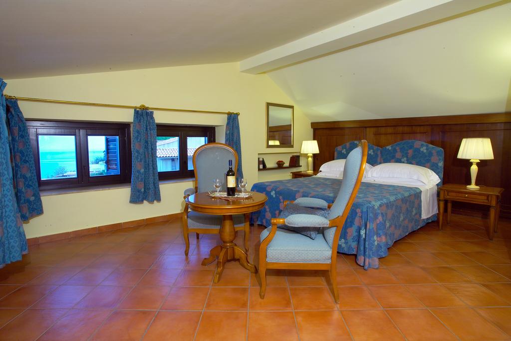 Hotel Sirius