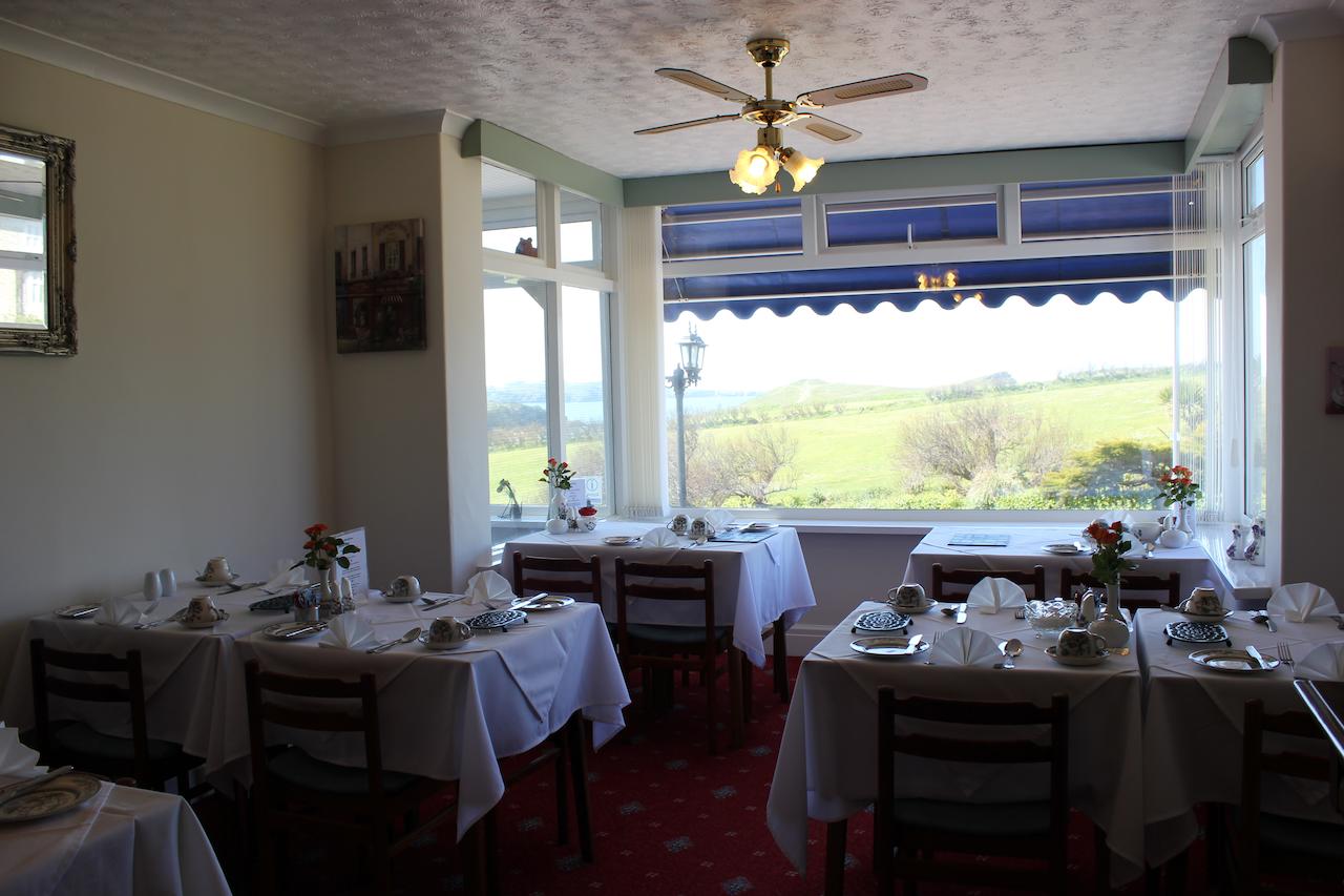Rolling Waves Hotel - Guest house