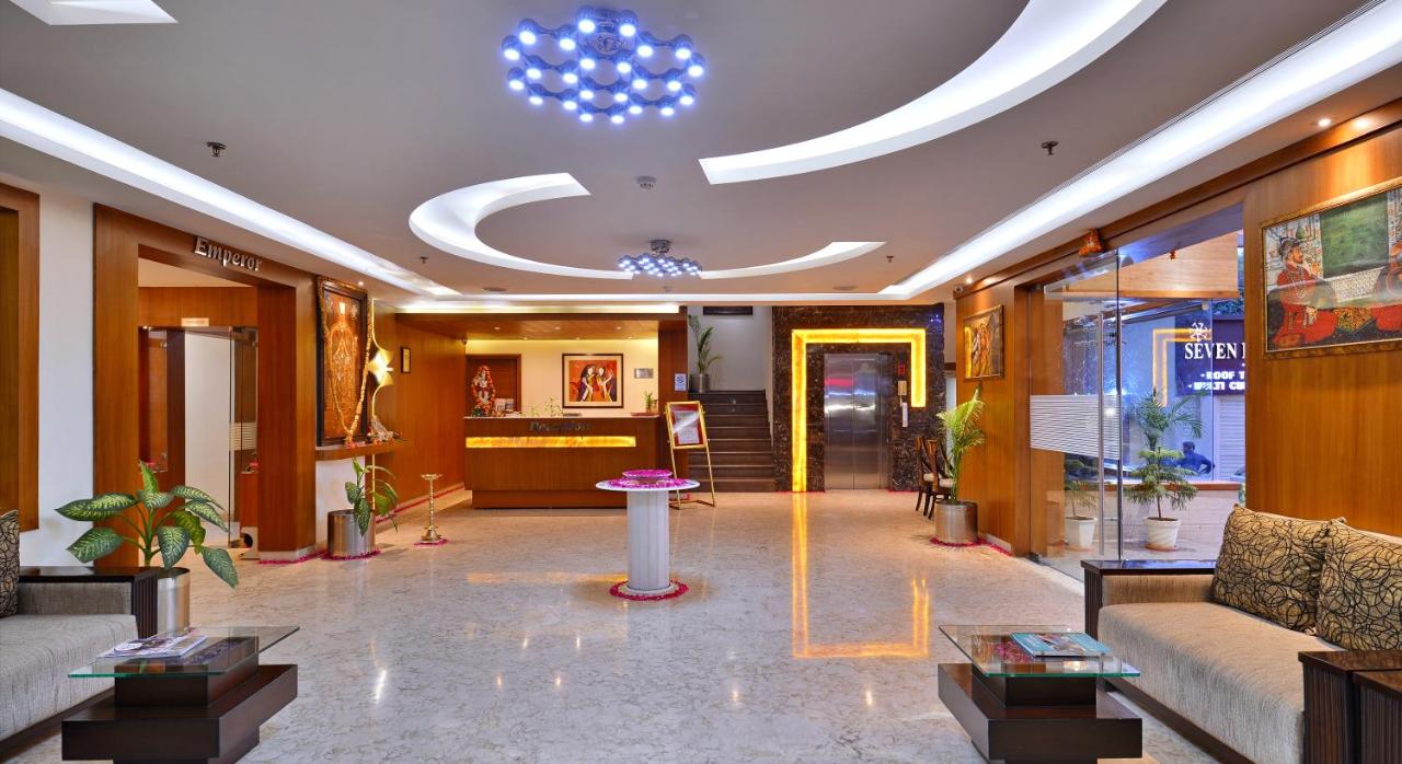 Hotel Seven Hills Tower