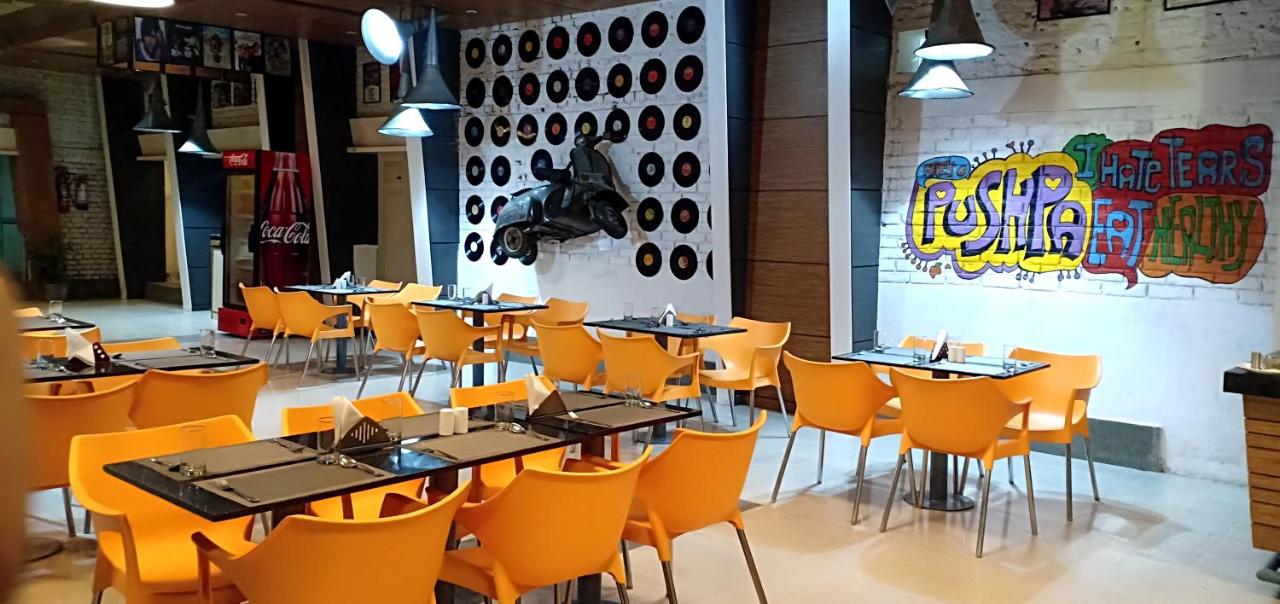 Hotel Polo Max Allahabad