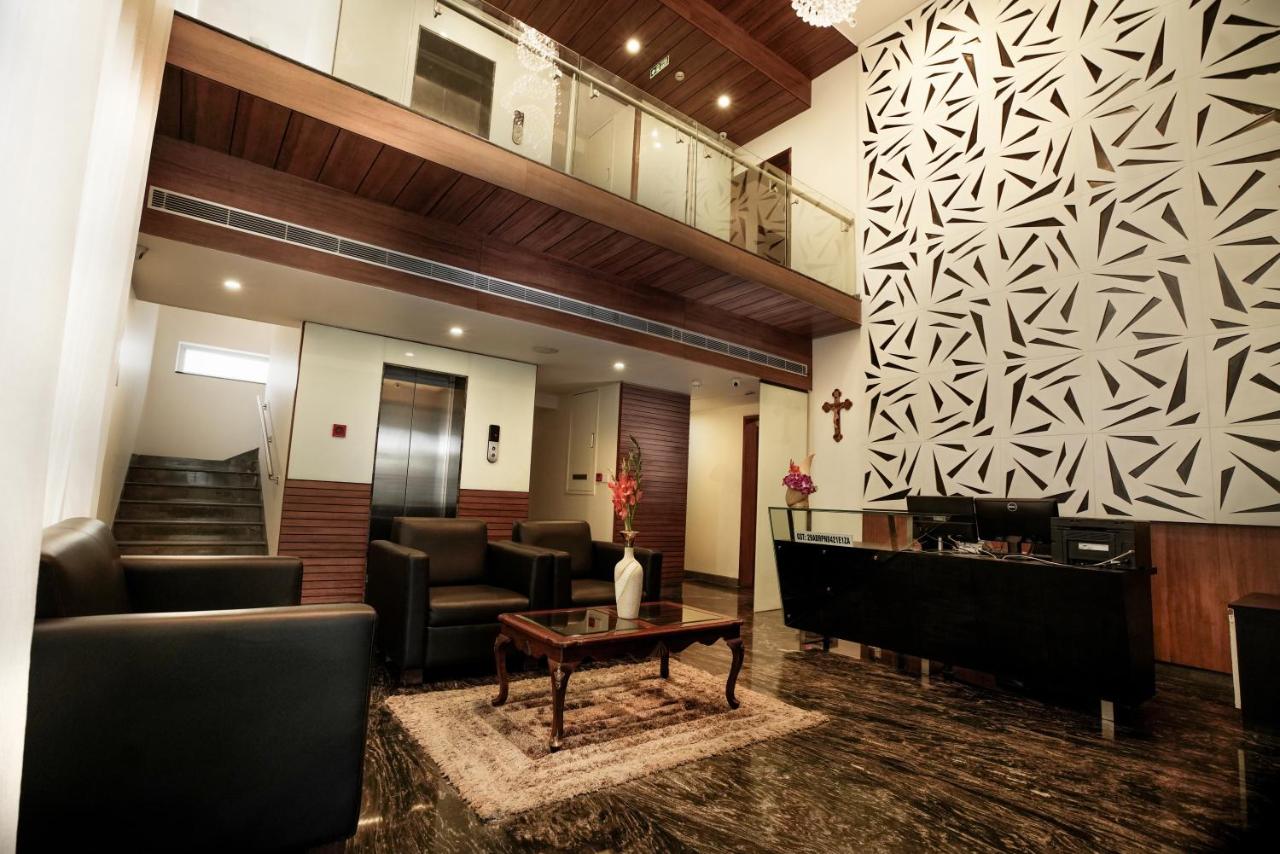 The Pommels Business Hotel