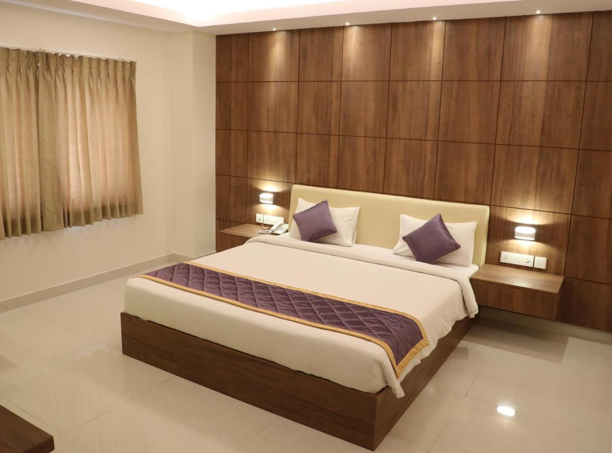 The Pommels Business Hotel