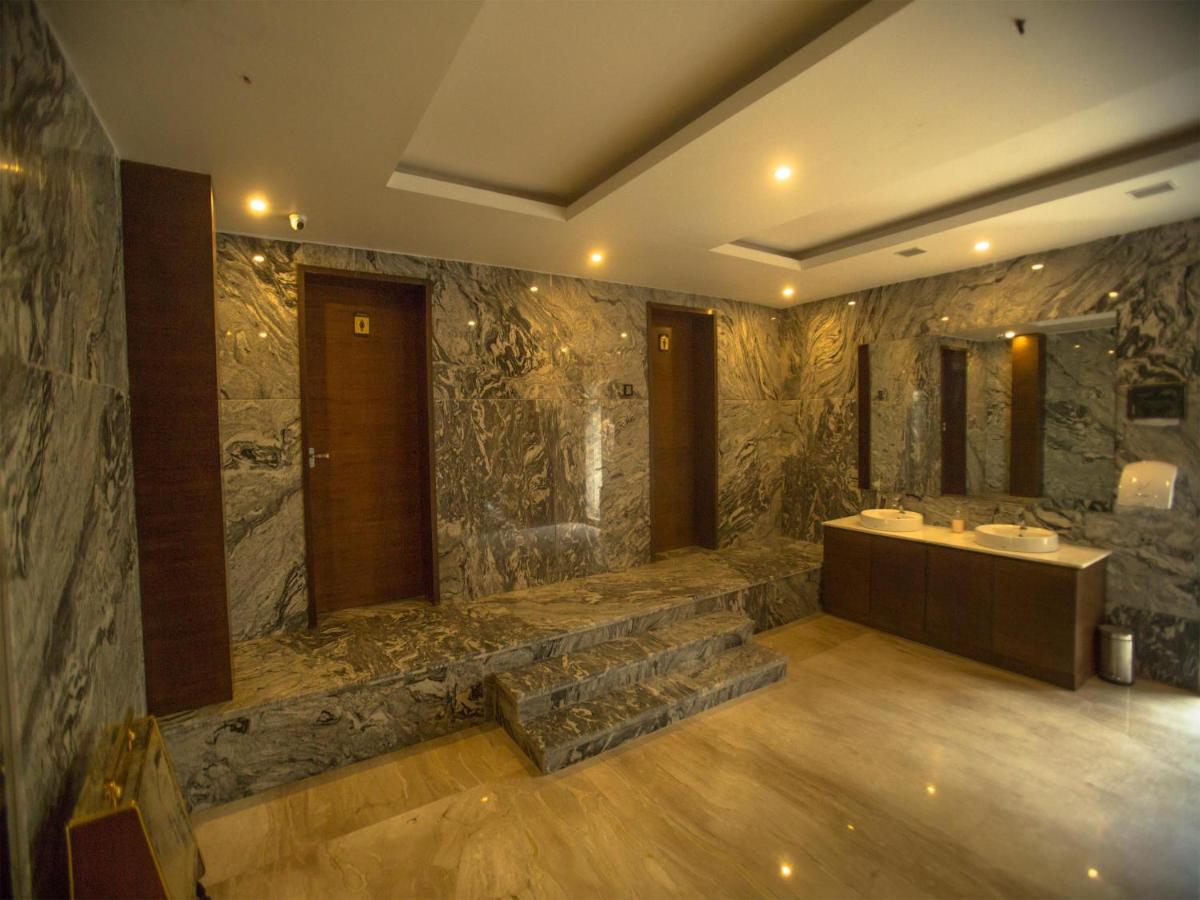 Crossway Parklane Airport Hotel Chennai