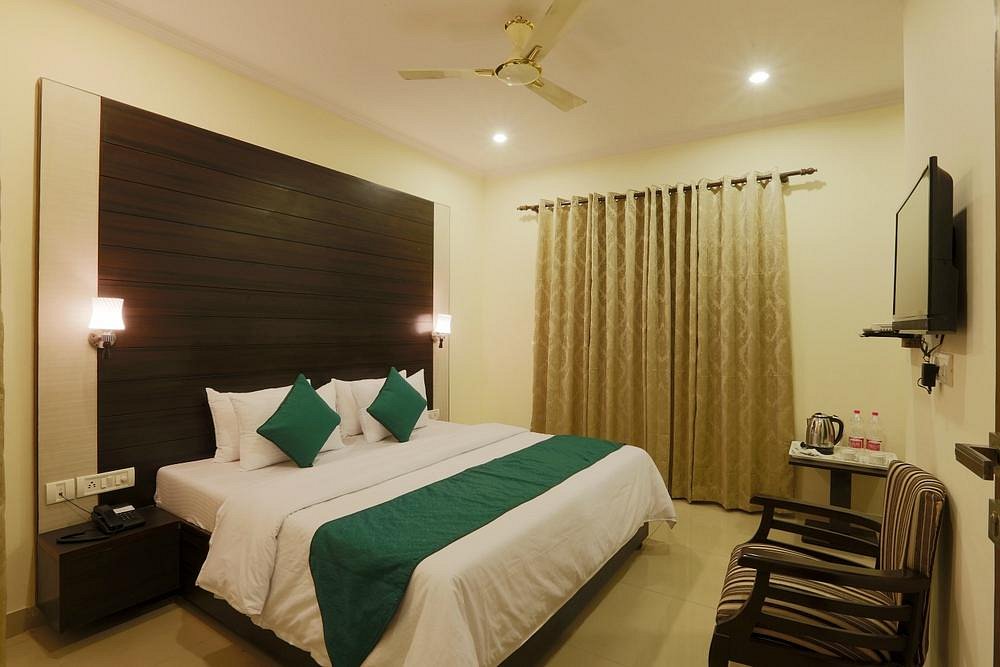 Airport Hotel Chanakya