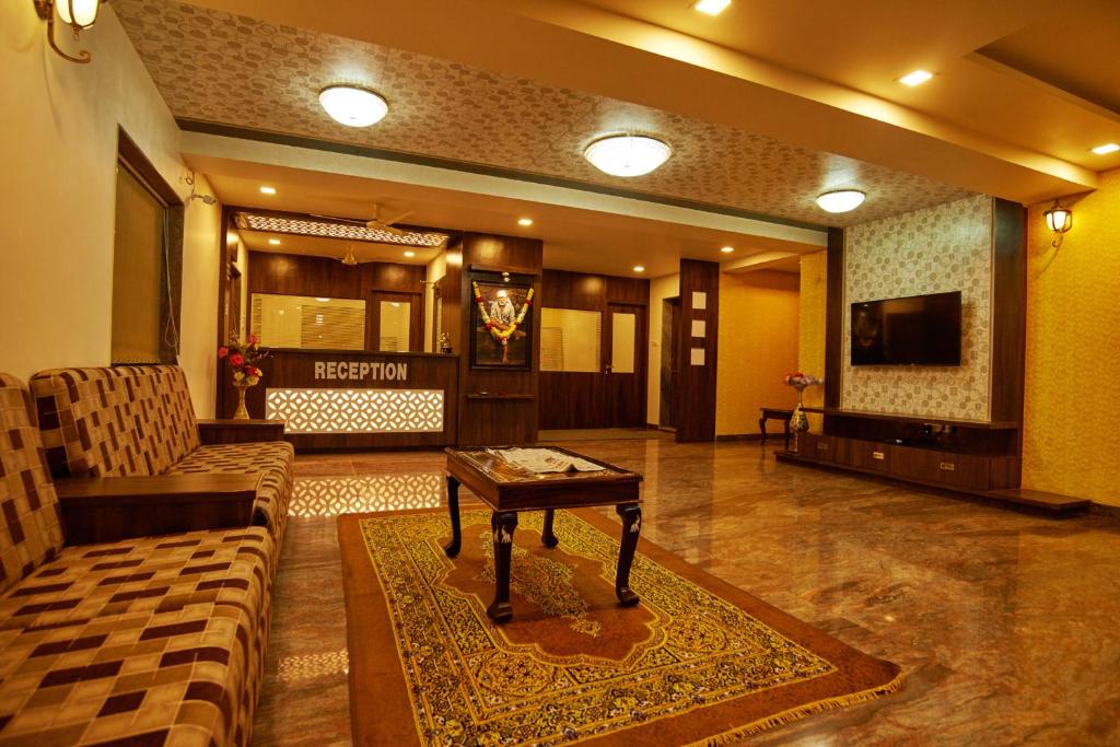 Hotel Pride Inn