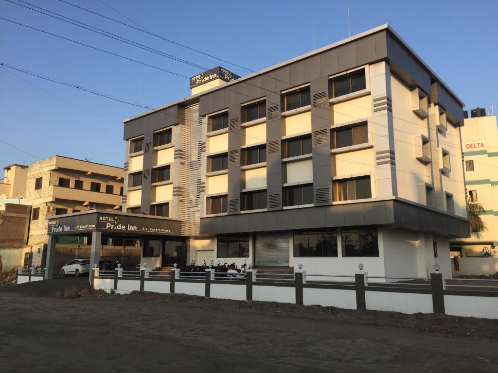 Hotel Pride Inn
