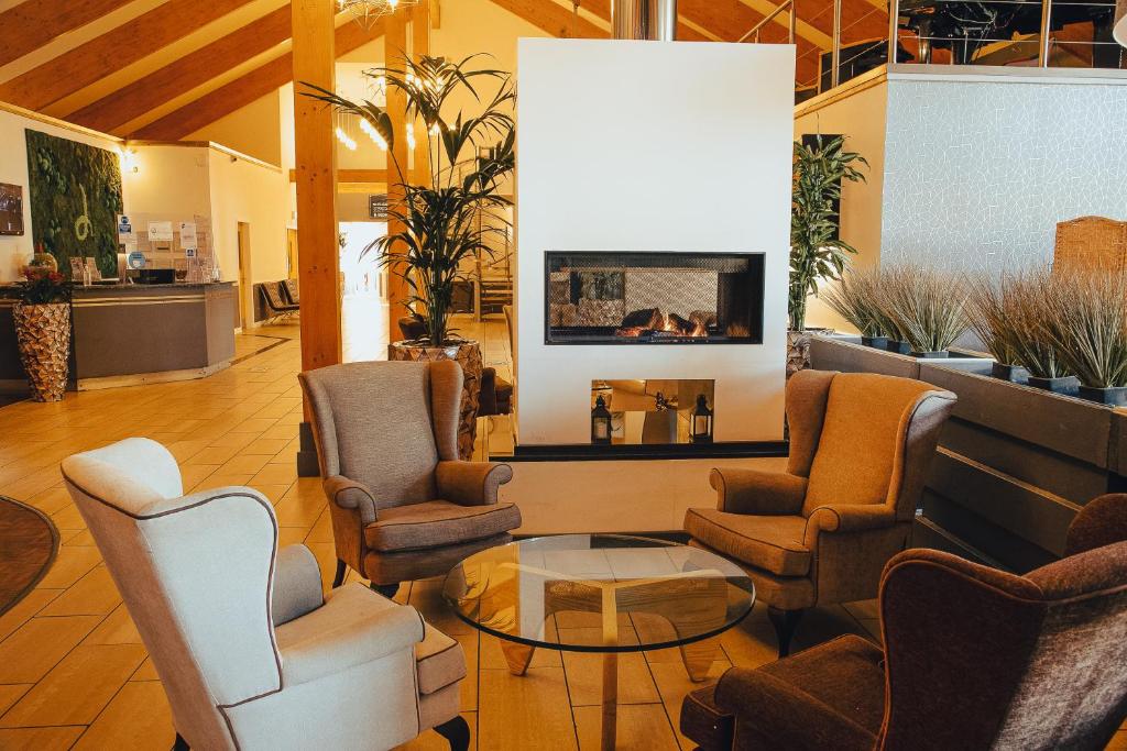 Draycote Hotel