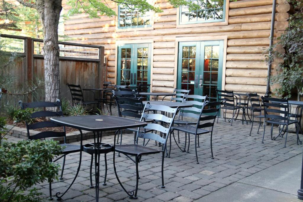 The Lodge at Riverside