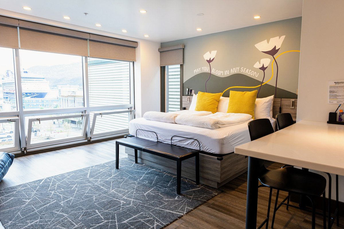 Silverbow Inn Hotel & Suites