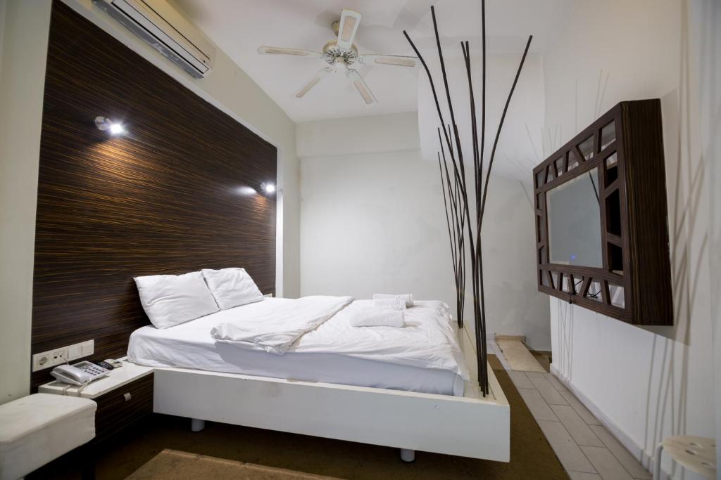 Element Suites