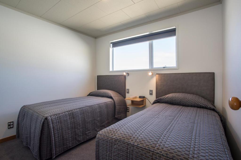 Dunedin Motel &  Villas