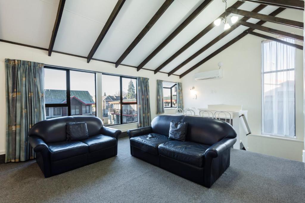 755 Regal Court Motel