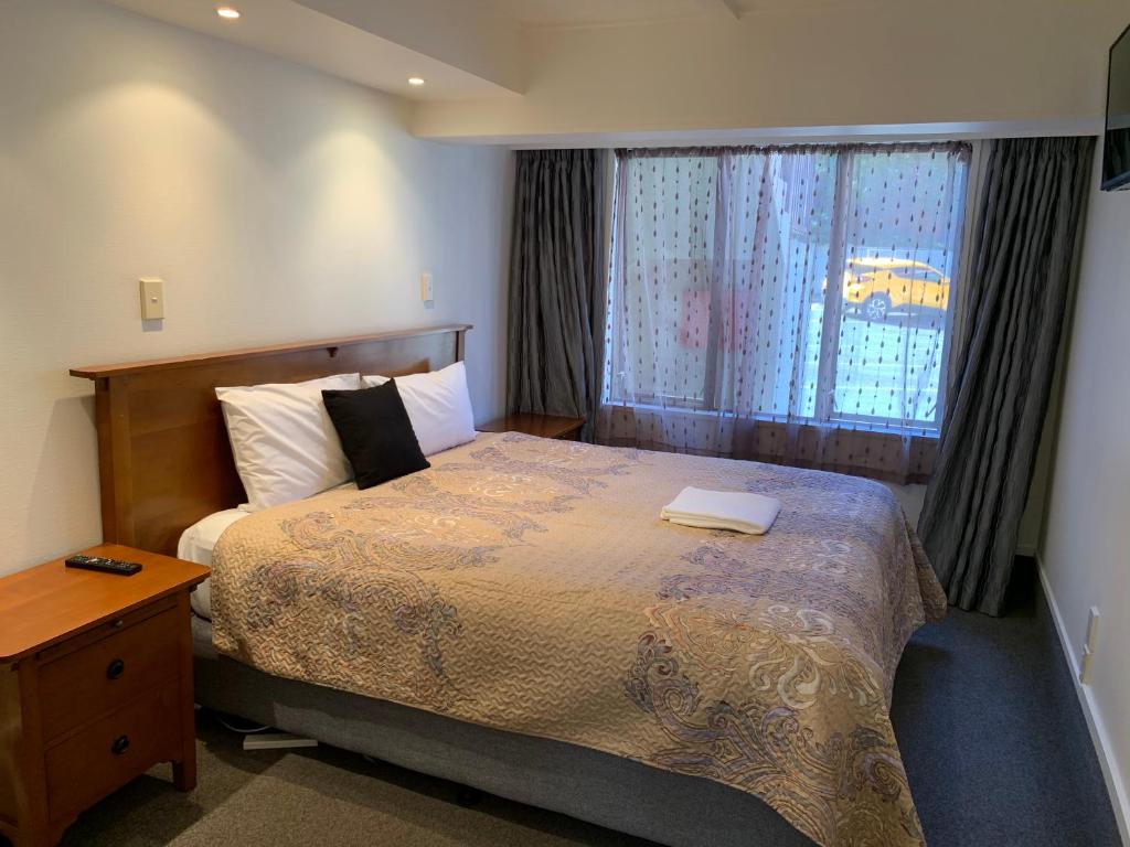 755 Regal Court Motel
