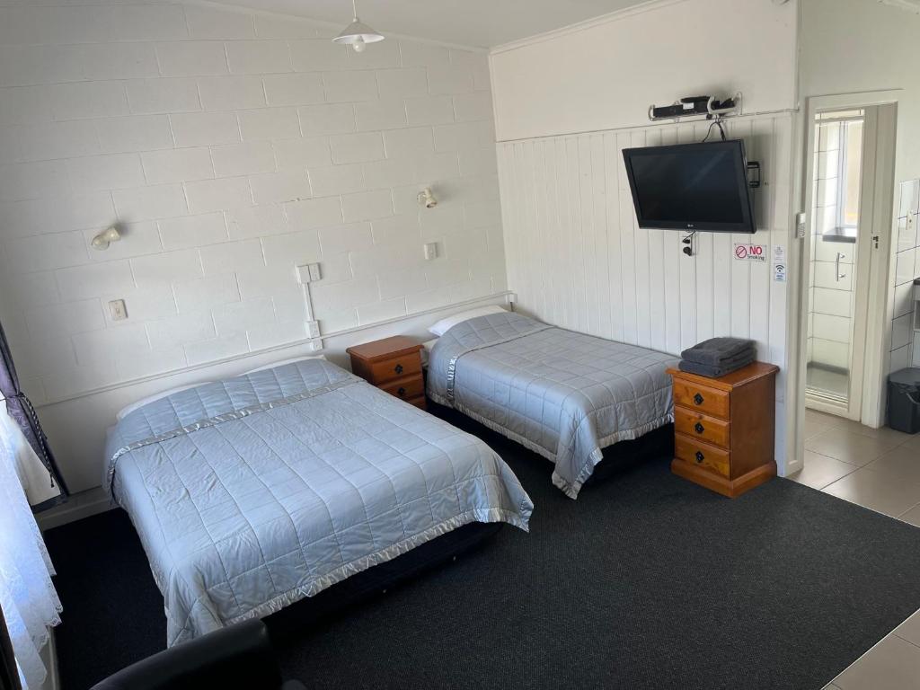 Central Court Motel