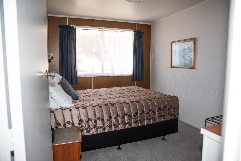 Peninsula Motel