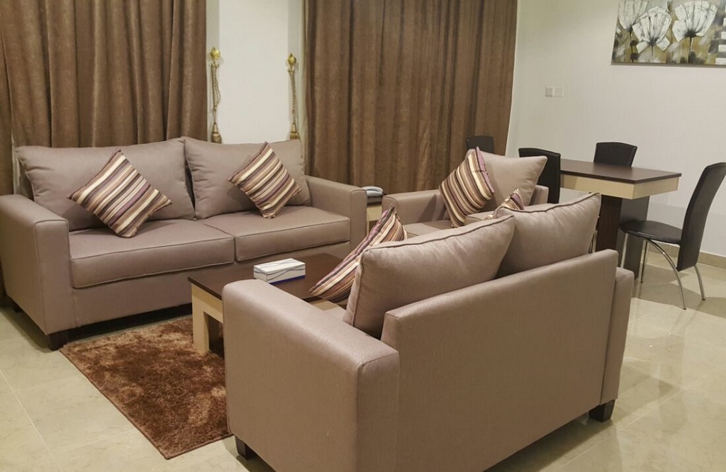 Al Muhanna Plaza Luxury Plus