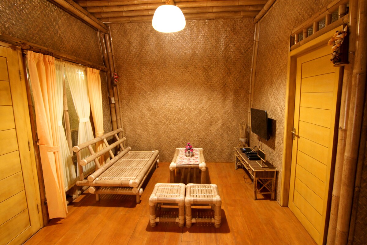 Villa ChavaMinerva Bambu - Lembang