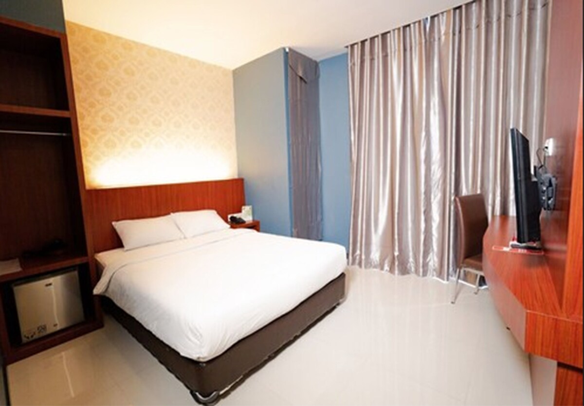 The Crew Hotel Kualanamu International Airport