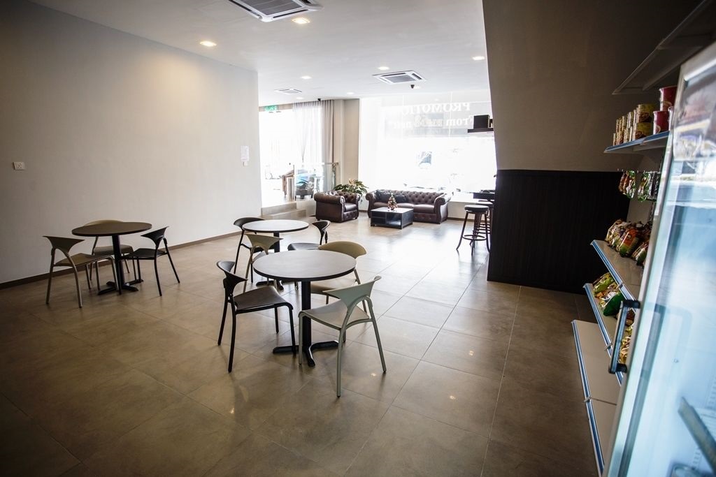 Hotel Zamburger Victory City