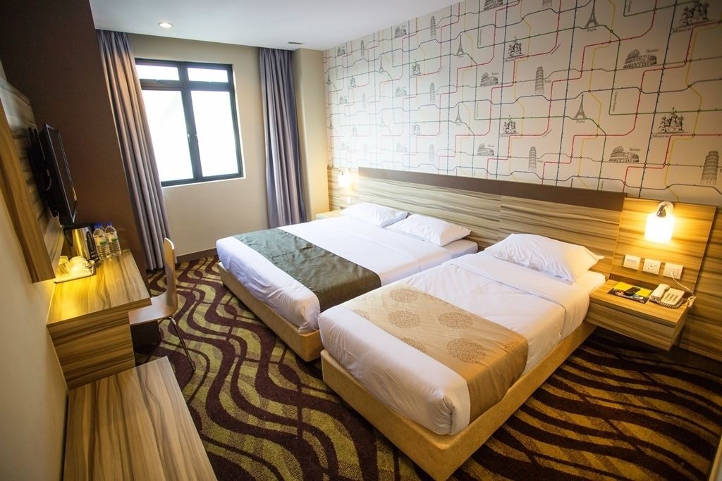 Hotel Zamburger Victory City