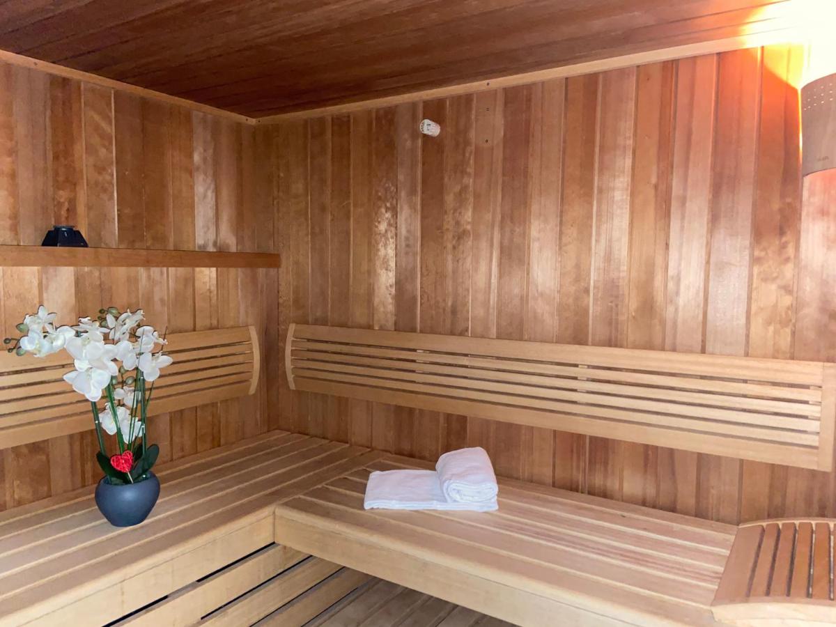 Hotel Calme Des Pins SPA