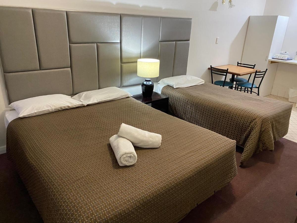 Tollgate Motel