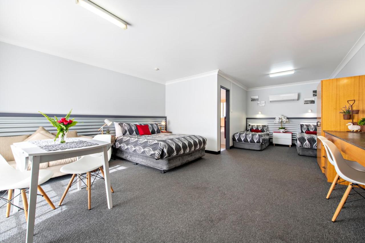Comfort Inn Shearing Shed